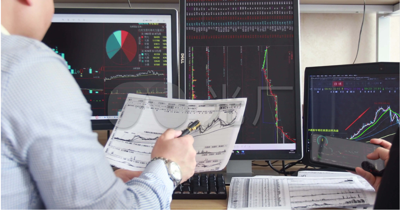 翻翻股票配资：解锁财富新密码，轻松实现财务自由